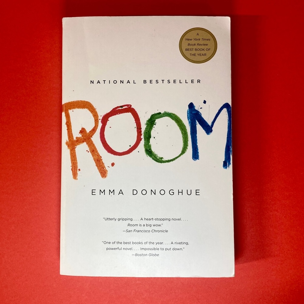 Room A Novel By Emma Donoghue Softcover Book 321 Pages
